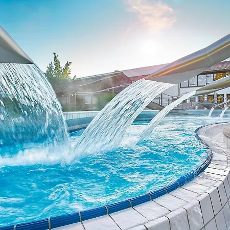 An Der Brunnader - Therme Befindet Sich 4 Geh-minuten Entfernt Bad Birnbach