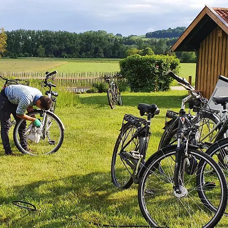 Otel An Der Brunnader - Therme Befindet Sich 4 Geh-minuten Entfernt Bad Birnbach