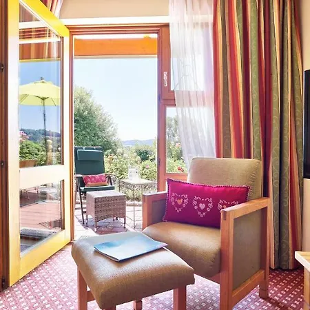 An Der Brunnader - Therme Befindet Sich 4 Geh-minuten Entfernt Hotel Bad Birnbach